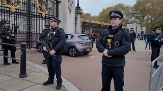 incident armed police at Buckingham Palace 10 November 2022 part 1 #buckinghampalace