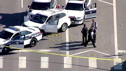 Raw video: Arapahoe County deputies shoot suspect near Arapahoe Rd. and I-25