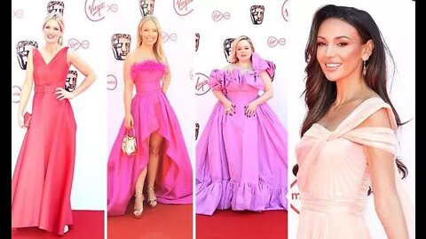 _Nicola Coughlan & Michelle Keegan lead the way as guests flock in bold pink outfits