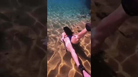 Chinese Girl Exposes Her Soft Beautiful Skin While Free Diving