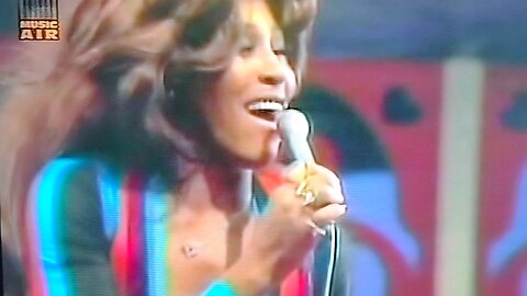 Tina Turner 1972 Proud Mary Live