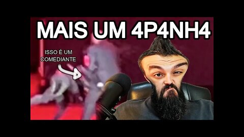 Outro Comediante 4GR3D1D0 NO PALCO, por Mil1t4nte Esqu3rdista