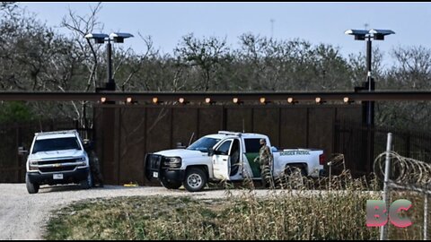 Gunmen open fire at Mexico border crossing, wounding Americans