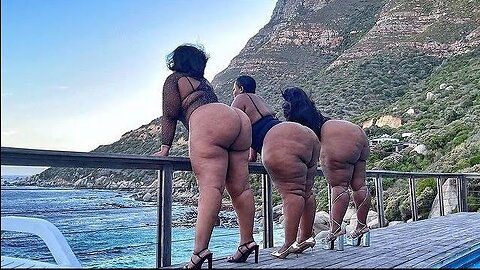 BIG ASS SEXY MODELS