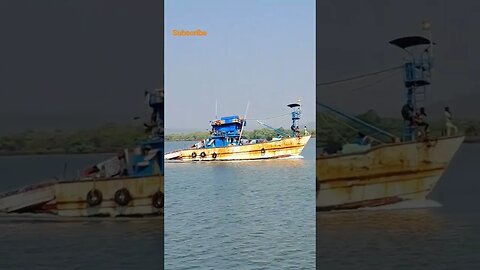 #shorts #viral #youtubeshorts #shortvideo #naturephotography #goa #travel #trawler #fishing #nature