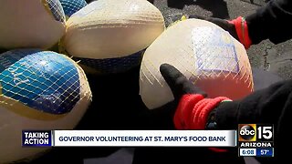 Thousands arrive at St. Mary's Food Bank to get Thanksgiving help