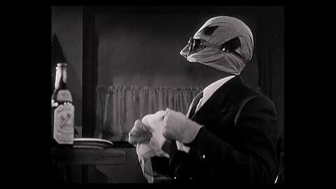 Cinematic Fantastic 020 - The Invisible Man (1933)