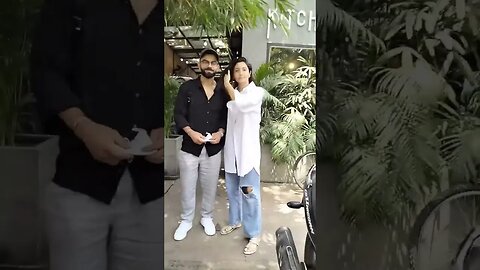 Virat Kohli and Anushka Sharma snapped 📷 #shorts #youtubeshorts #viratkohli