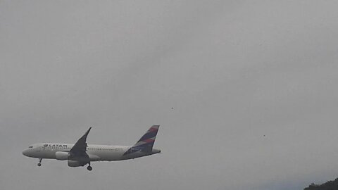 Airbus A320 PR-TYJ vindo de Porto Velho para Manaus