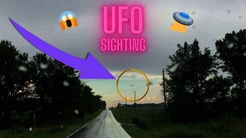 UFO Sighting on a remote road in Missouri - 2021 - UFO or Military drone? Viral HD