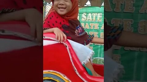 adik yunda lagi naik odong - odong #shorts