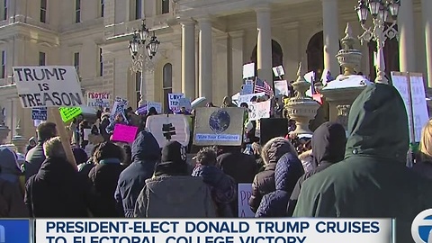 Protestors hit Lansing for Electoral College vote