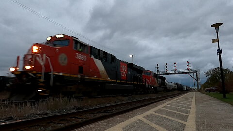 Eastbound Manifest Train With CN 3880 & CN 3861 Locomotives In Ontario