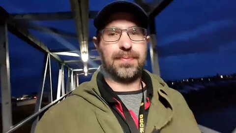 vlog at night .Testing the Samsung S10 plus 4th May. Hayling Island ferry Portsmouth.