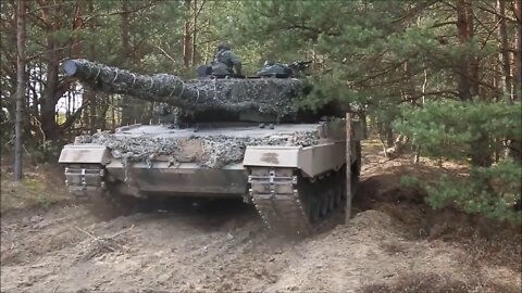 Polish and U.S. troops conduct Tank Maneuverability Training