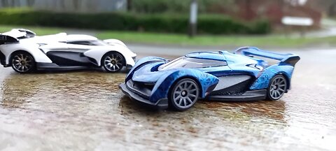 Hotwheels Mclaren Solus GT unboxing and release (bloopers testing)