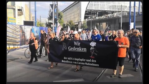 08.08.2022 Alexanderplatz Wir zusammen - Gedenkmarsch