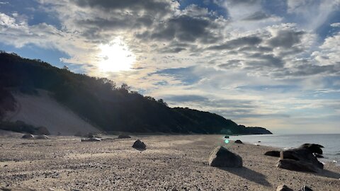 Wildwood State Park Long Island Sound Beach NY autumn 🍁 swimming October 🎃 8th 2021