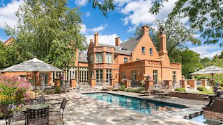 Inside a $2.45 million Milwaukee mansion