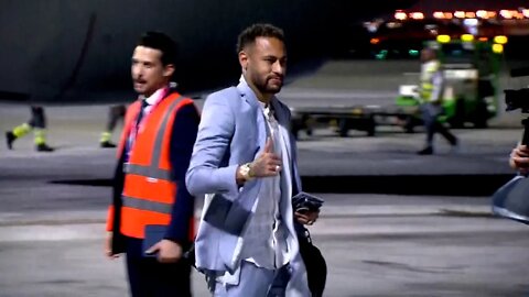 Neymar arrives in Qatar! | World Cup favourites Brazil touch down in Doha