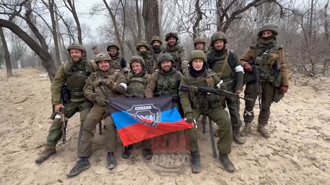 The fighters of the legendary Donbass battalion "Somali", together with other units of the DPR and the RF Armed Forces, finally drove the neo-Nazis out of the city and went to the sea from the northern direction