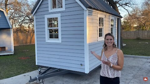 Budget tiny house. Tiny house for full time living