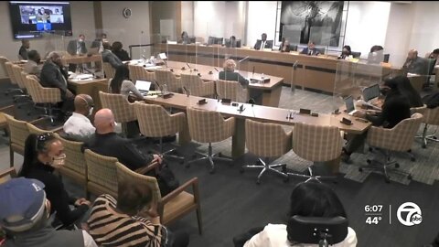 Detroit City Council votes down $49M paratransit services contract after member reverses vo