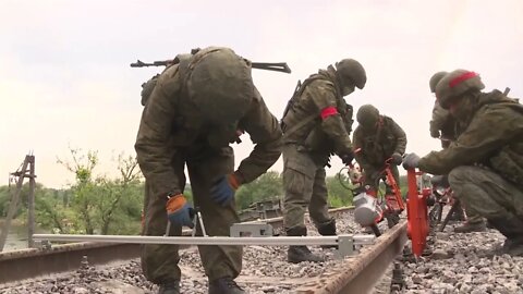 Russian Specialists Ensure That Destroyed Transportation Infrastructure Is Repaired & Restored