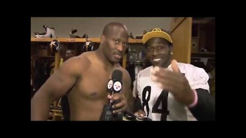 Steelers Locker Room Fun - Pittsburgh Steelers Players making Fun In Locker Room