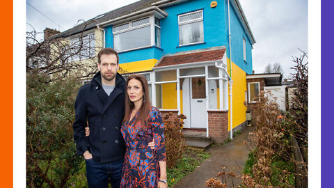 English Couple Paints House Ukraine Colors