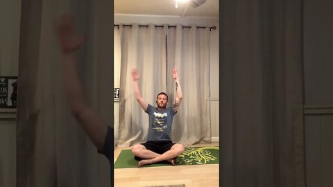 15 min yoga flow