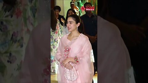 Sara Ali Khan's CUTE reaction as a pap says 'Namaste' after she walks away 😍 | #shorts #saraalikhan