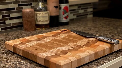 Cutting Board- Trippy illusion Pattern (3D effect)