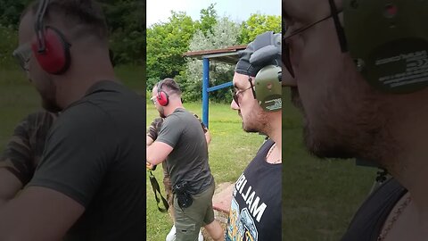 ANDREI ȘI CĂTĂLIN DE LA @breakingpointrelax CONCURS CU AK47 - poligon Galați