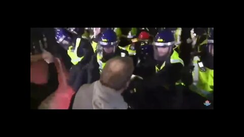 LONDON - November 5th Protesters Clash With 🚨Police🚨 - INTENSE