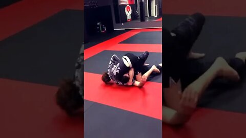 Rolling 🔁 front headlock | #shorts #martialarts #bjj