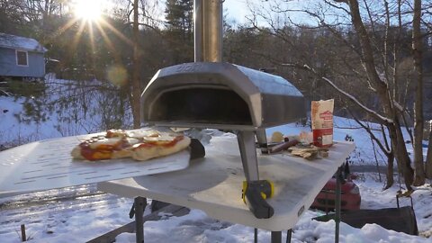 Wood Fired Pizza with Foraged Onion Grass. Foraging and Cooking.