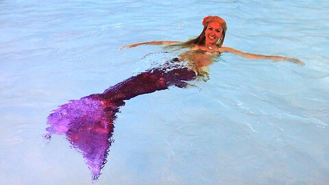 Real Mermaids - Disneyland Hotel | California Travel Tips