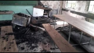 SOUTH AFRICA - Durban - School classrooms torched (Video) (Zgd)