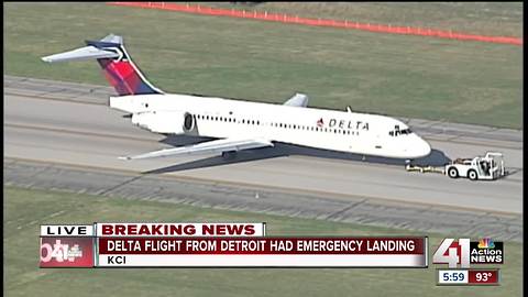 Delta flight lands at KCI after reported engine problems