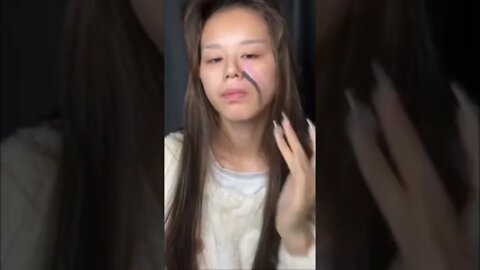 Gooding Looking Chinese Girl Makes Herself Even Better