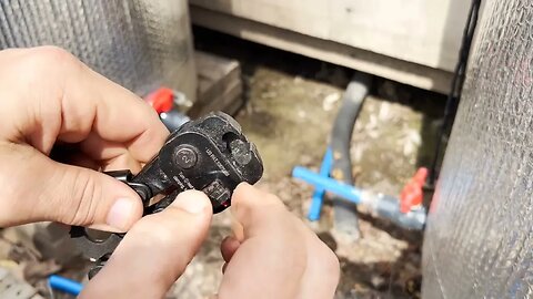 Super easy to work with Pex pipe fix diy plumbing how to