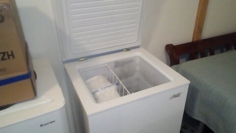 Arctic King 3 5 Cu Ft Chest Freezer