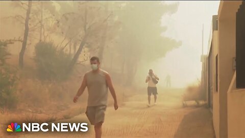 'You couldn't breathe': Hundreds of Greek residents evacuate from wildfires