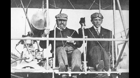 Teddy Roosevelt’s First Flight in 1910! 🎥 Soaring into History#history #flight #1910 #president