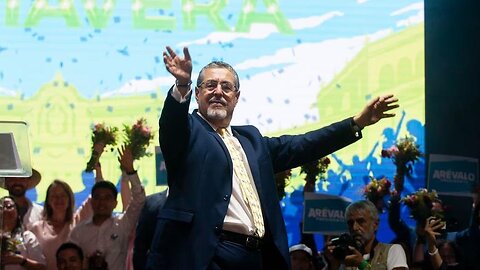 ‘Oligarquías sintonizadas con EEUU impiden a progresistas ganar elecciones’