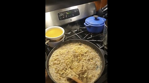 Cooking with Michelle! 😋 Chicken Alfredo!