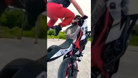 best bike stunt #attitude #SHORTS #ktm #trending #whatsapp #status #viral