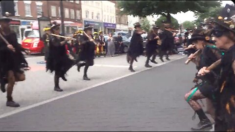 Beltane Border Morris - Vixana - Evesham - 25 Jun 23