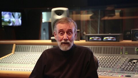 Ray Stevens discusses his new Christmas song "Claws (A Cat's Letter to Santa)"